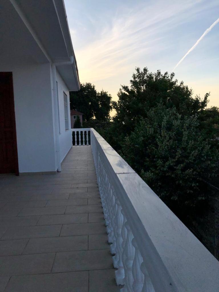 Hotel Shkodra Lake Široka Eksteriør bilde