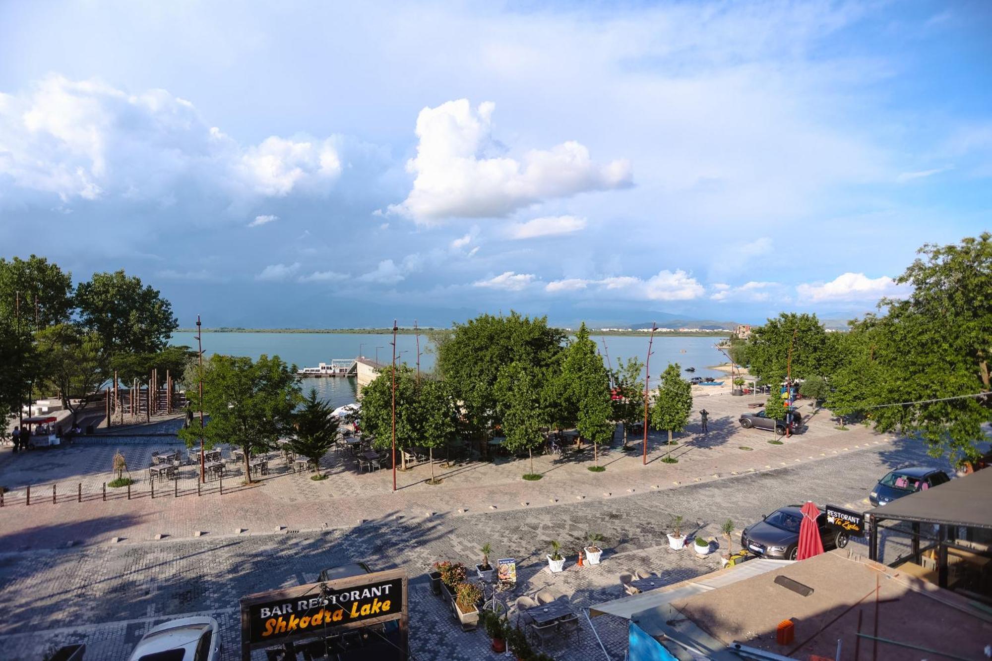 Hotel Shkodra Lake Široka Eksteriør bilde